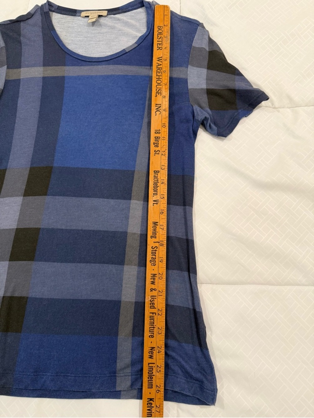 Burberry Brit Women’s Blue Plaid Crewneck Tee size Medium shortsleeved tshirt - Picture 9 of 10